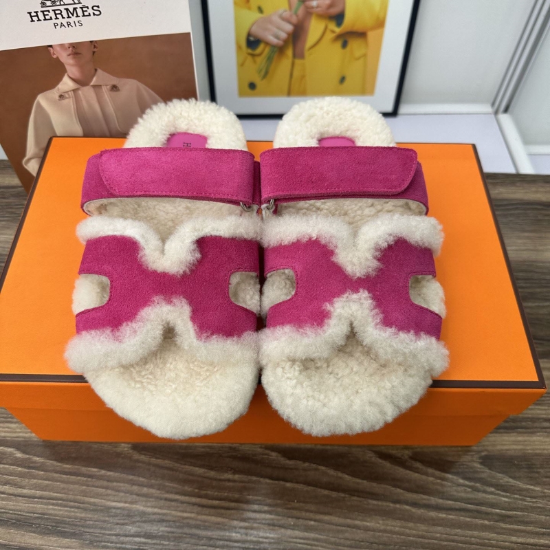 H**mes slippers